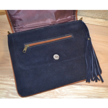 Torebka ze skóry etno w granatowym kolorze  z koralikami mullo .